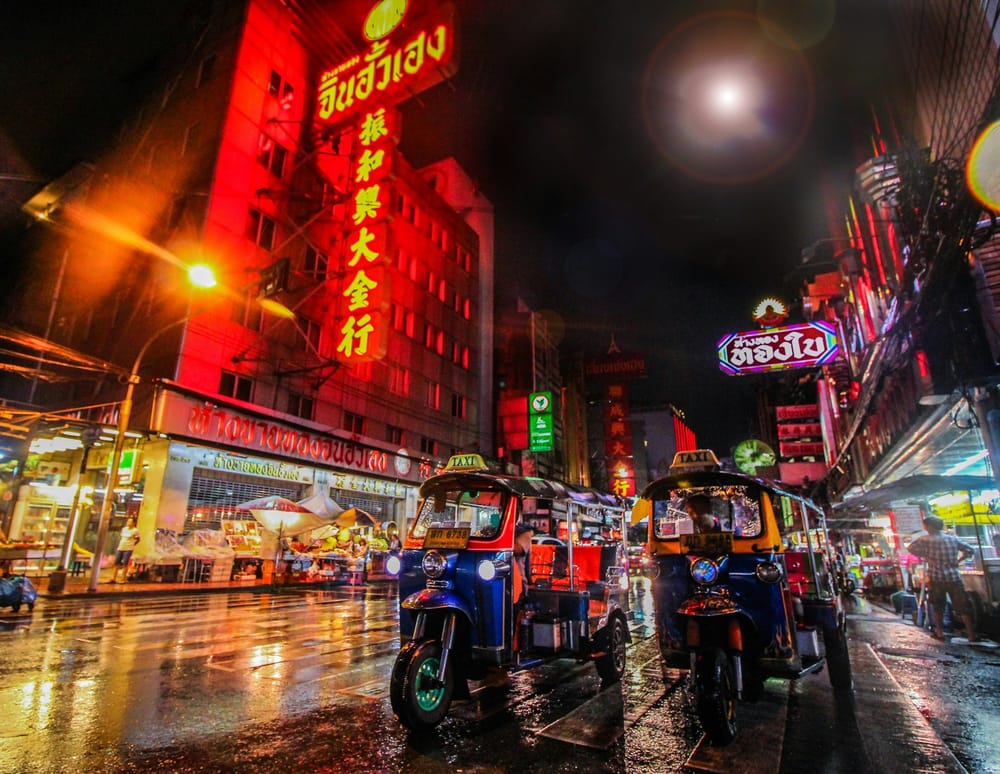 Bangkok Street Food: A Half-Day, Twelve-Stop Route